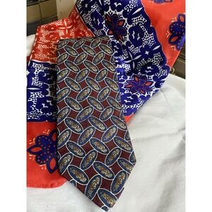 Boston Trader Men's Italian Tie 100%‎ Silk Burgundy /Blue & Gold Abstract